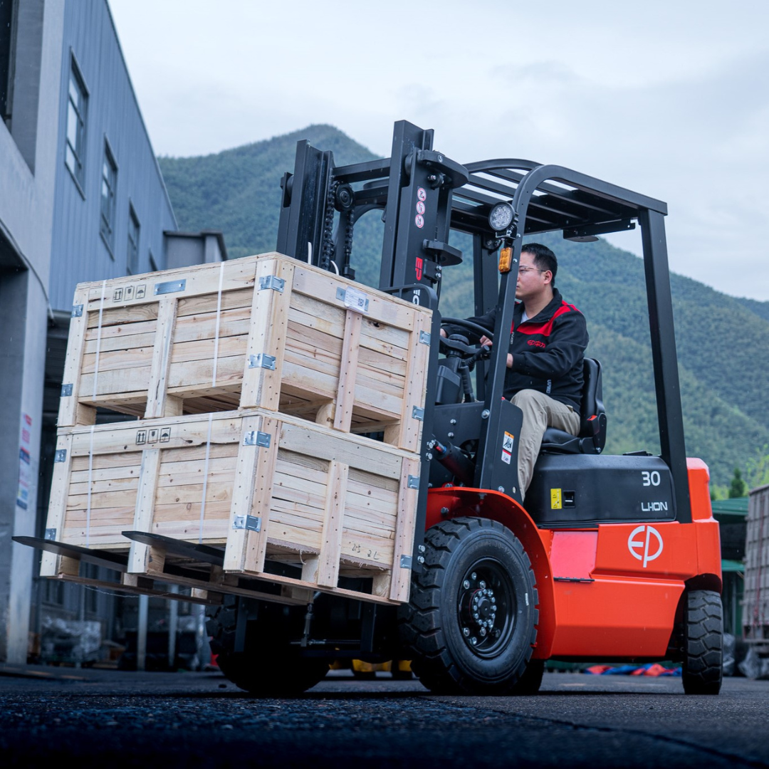 Chariot élévateur électrique 4 roues EFL252X3 - Image 11