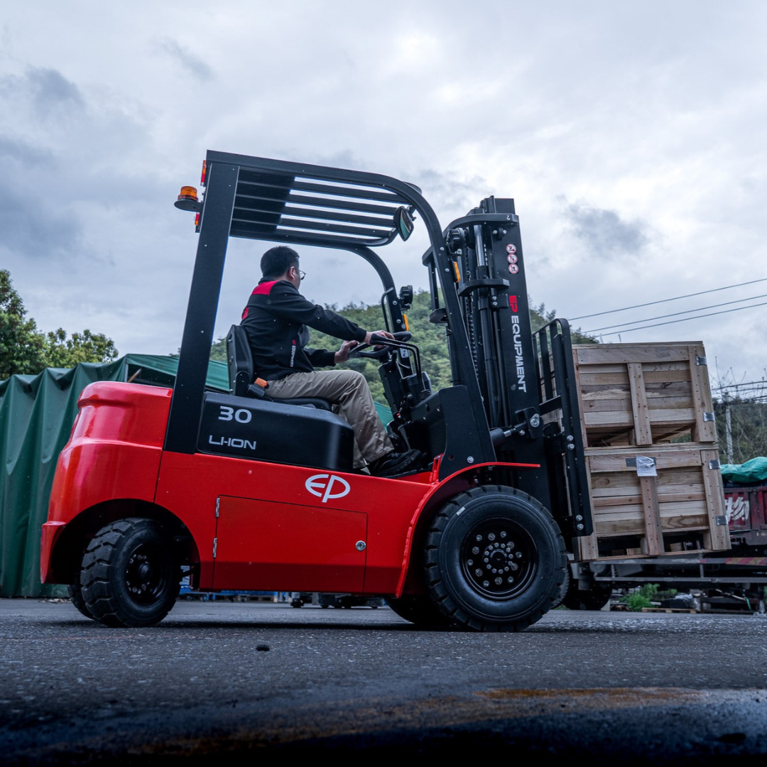 Chariot élévateur électrique 4 roues EFL252X3 - Image 10
