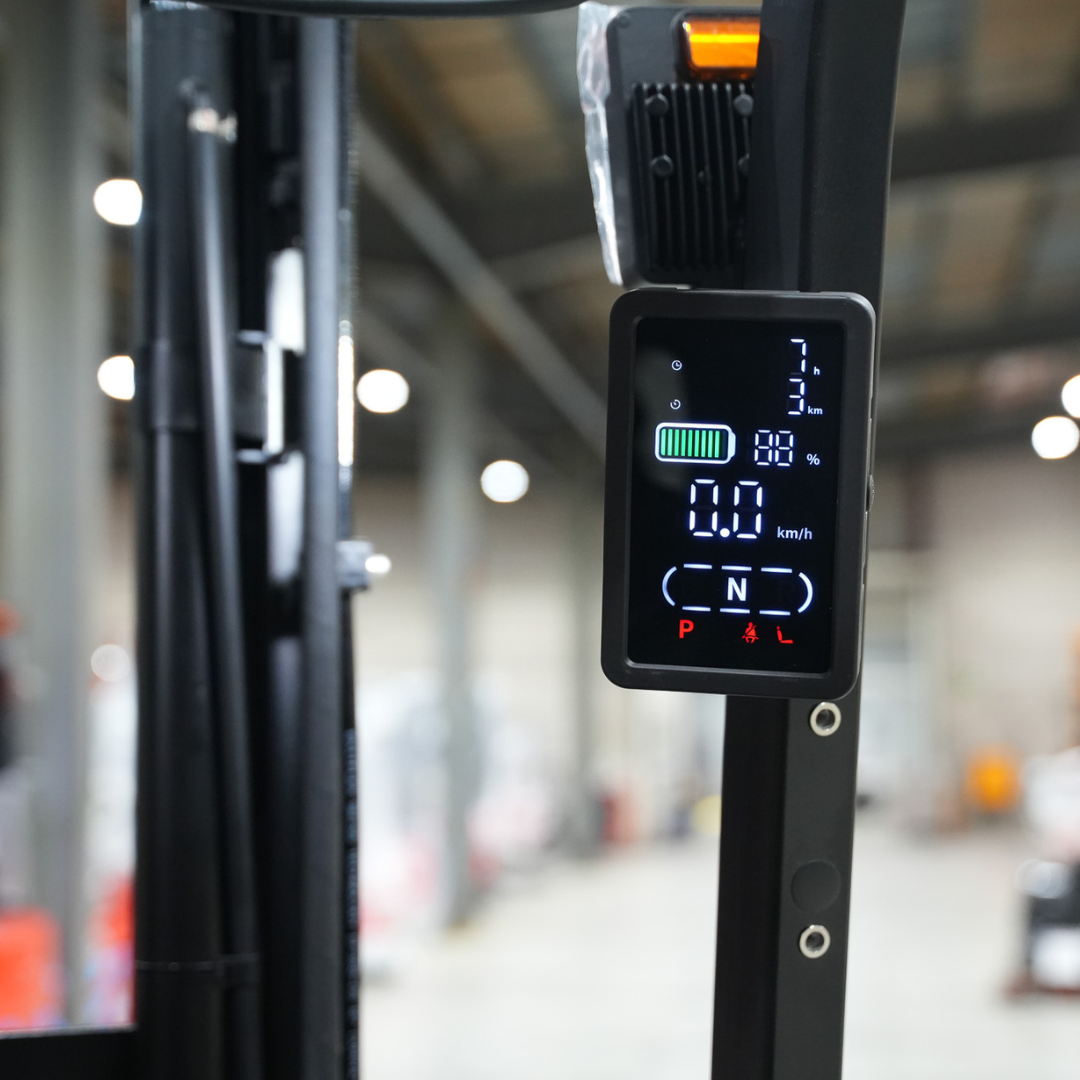 Chariot élévateur électrique lithium compact 3 roues 1500 kg CPD15TVL - Image 9