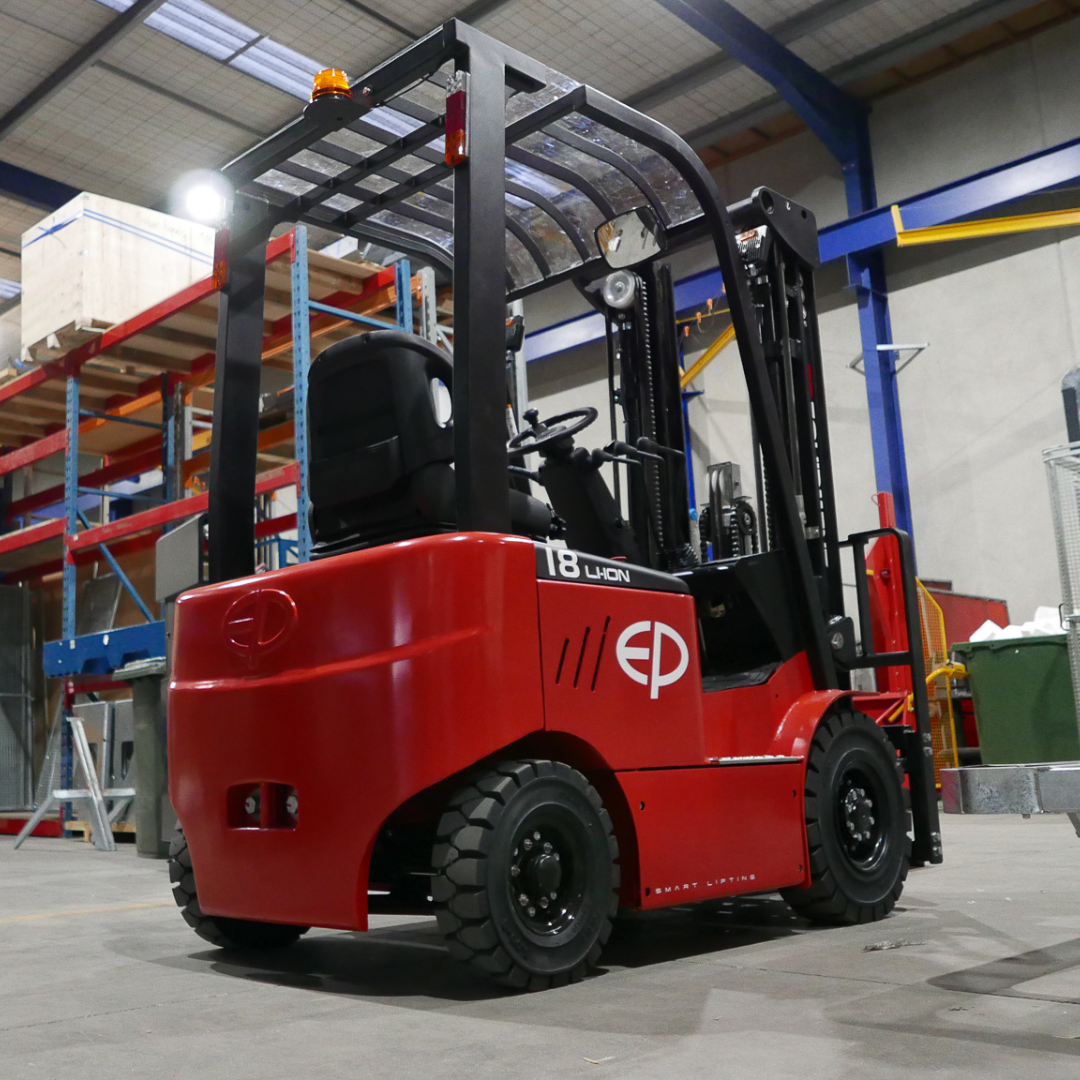 Chariot élévateur électrique compact à 4 roues 1800 kg EFL181 - Image 10
