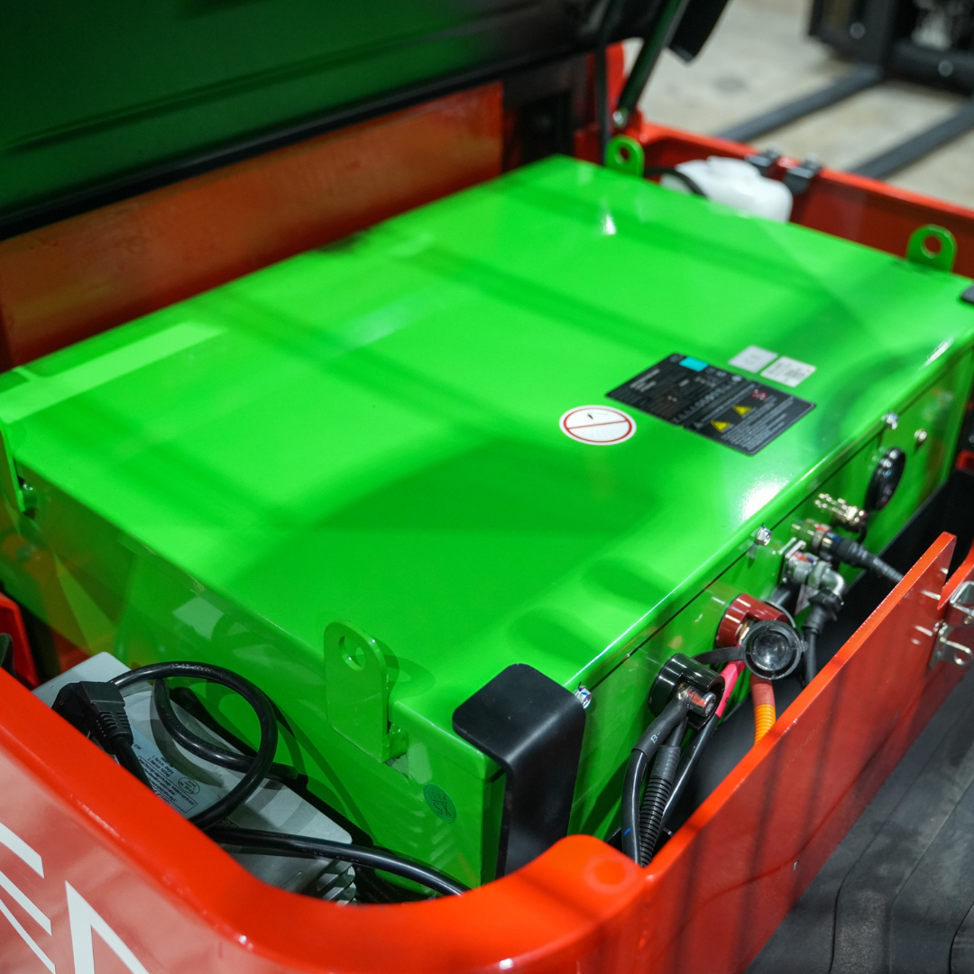 Chariot élévateur électrique compact à 4 roues 1800 kg EFL181 - Image 5