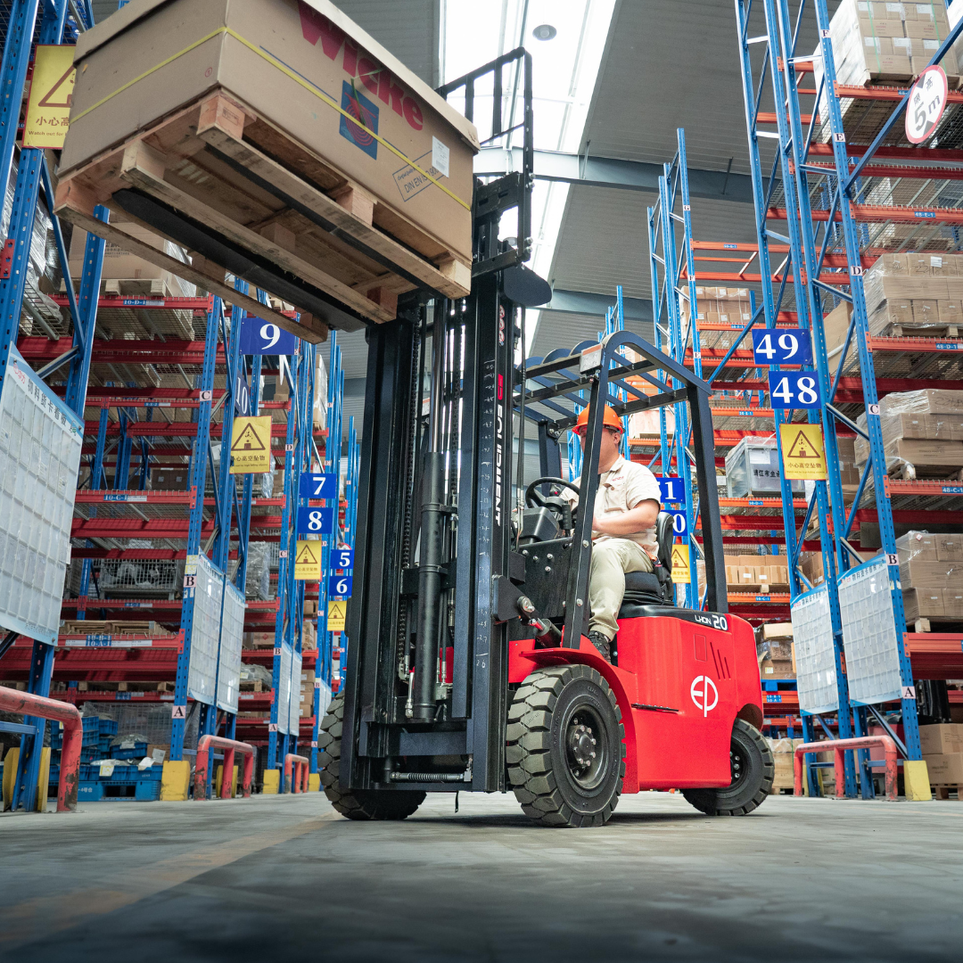 Chariot élévateur électrique compact à 4 roues 2000 kg EFL201 - Image 10