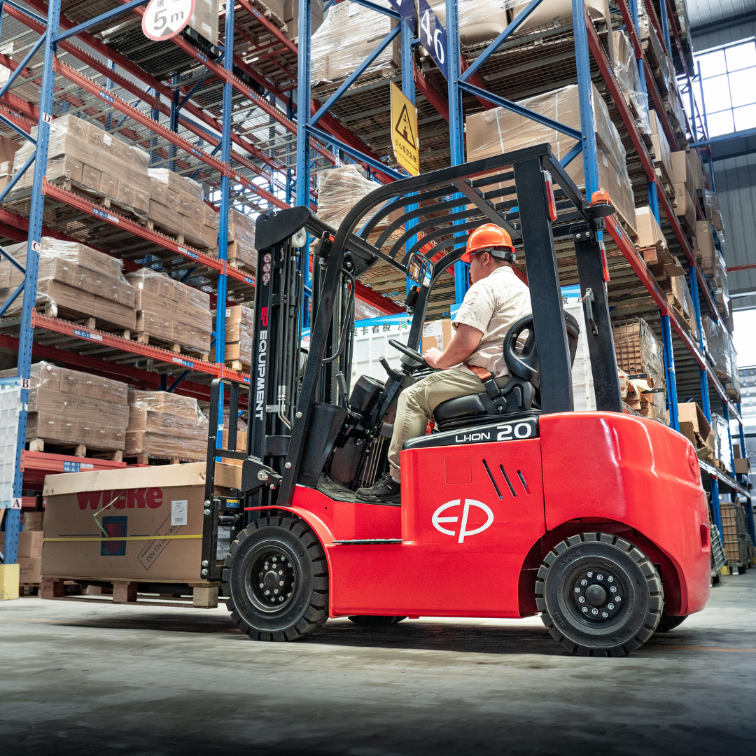 Chariot élévateur électrique compact à 4 roues 2000 kg EFL201 - Image 7