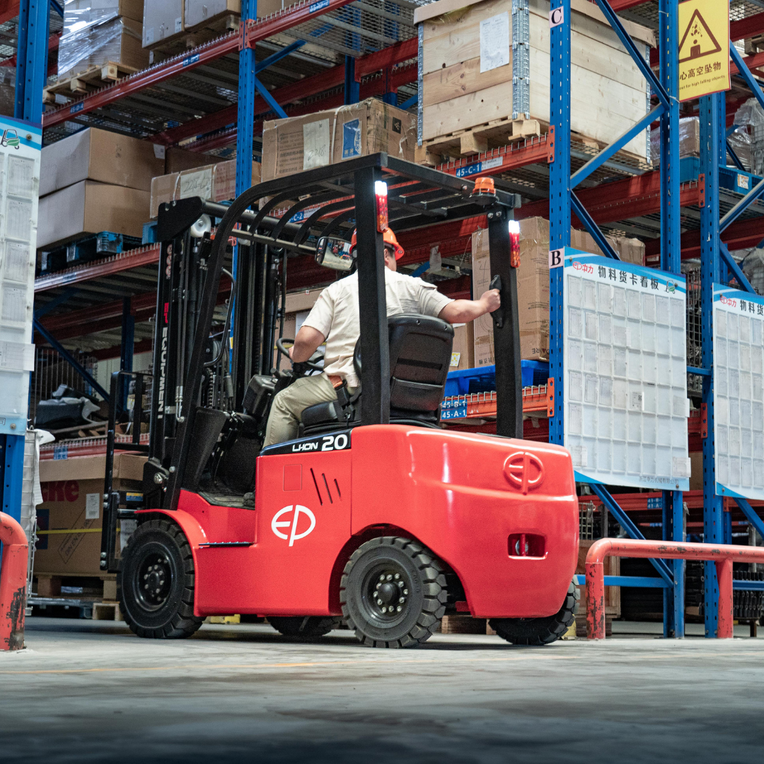 Chariot élévateur électrique compact à 4 roues 2000 kg EFL201 - Image 12