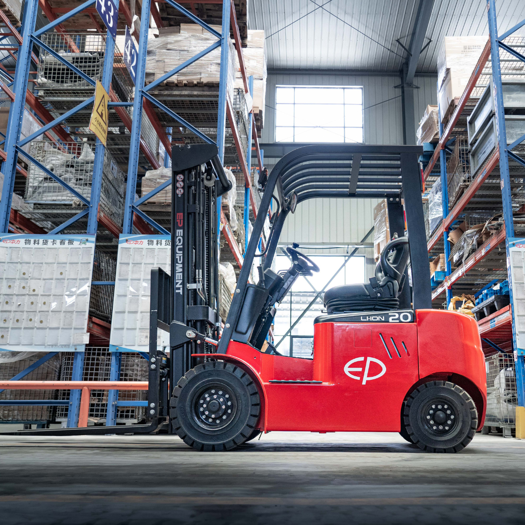 Chariot élévateur électrique compact à 4 roues 2000 kg EFL201 - Image 3