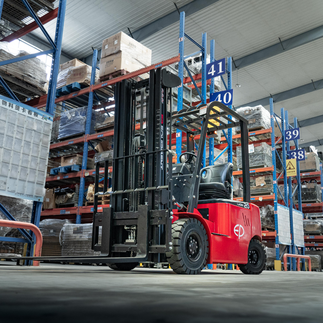 Chariot élévateur électrique compact à 4 roues 2000 kg EFL201 - Image 5