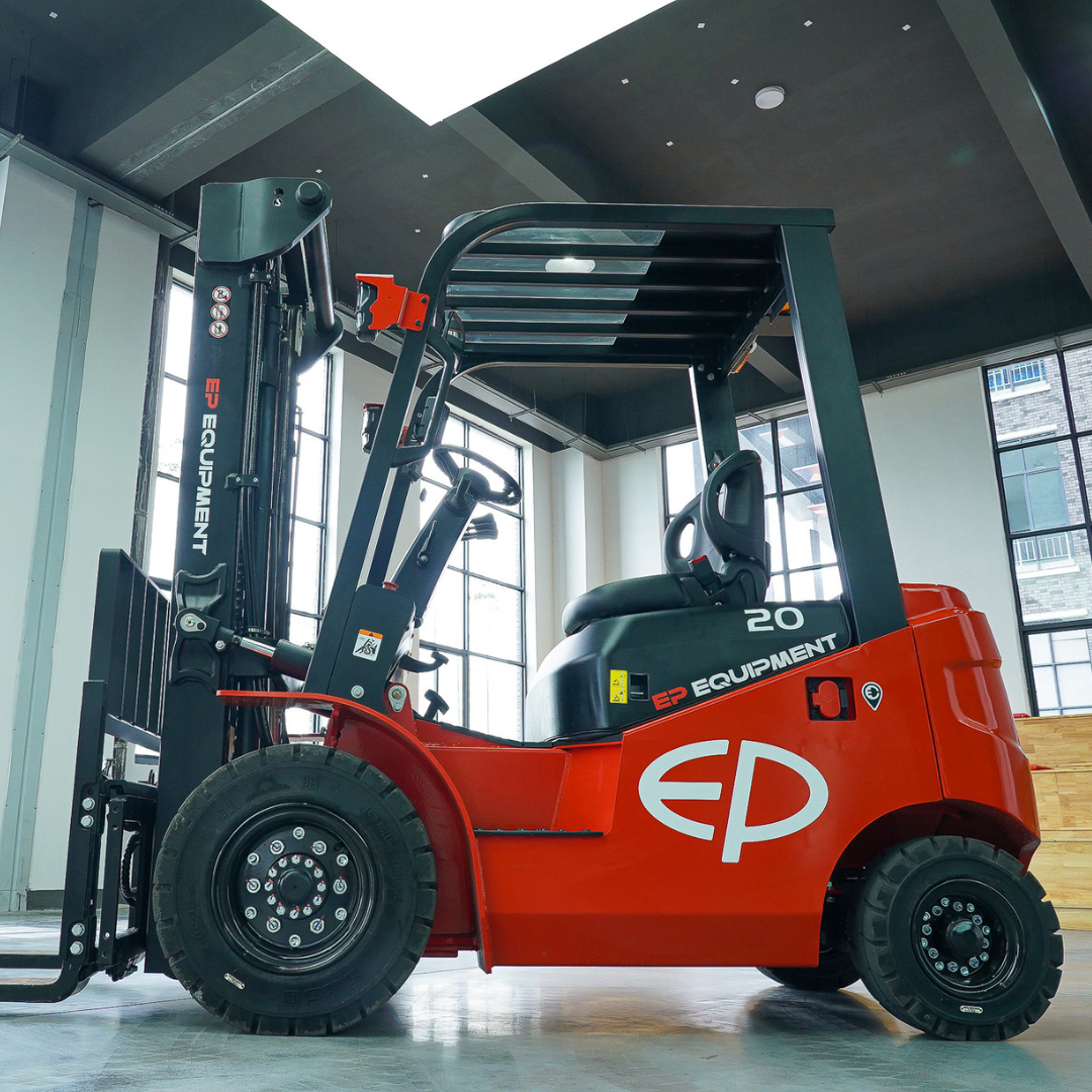 Chariot élévateur électrique 4 roues au lithium 2000kg EFL203 - Image 4