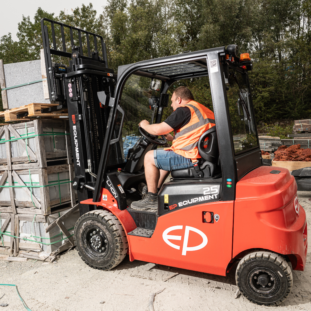 Chariot élévateur électrique 4 roues 2500kg EFL253 - Image 13