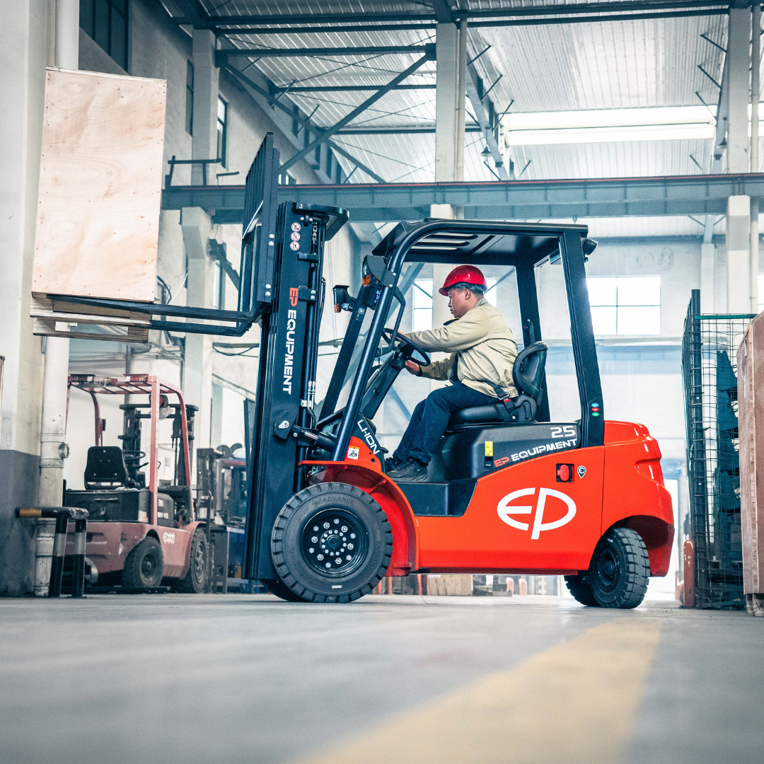 Chariot élévateur électrique 4 roues 2500kg EFL253 - Image 5