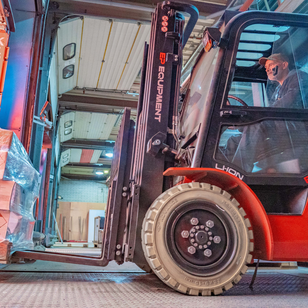 Chariot élévateur électrique 4 roues 3500kg EFL353 - Image 6