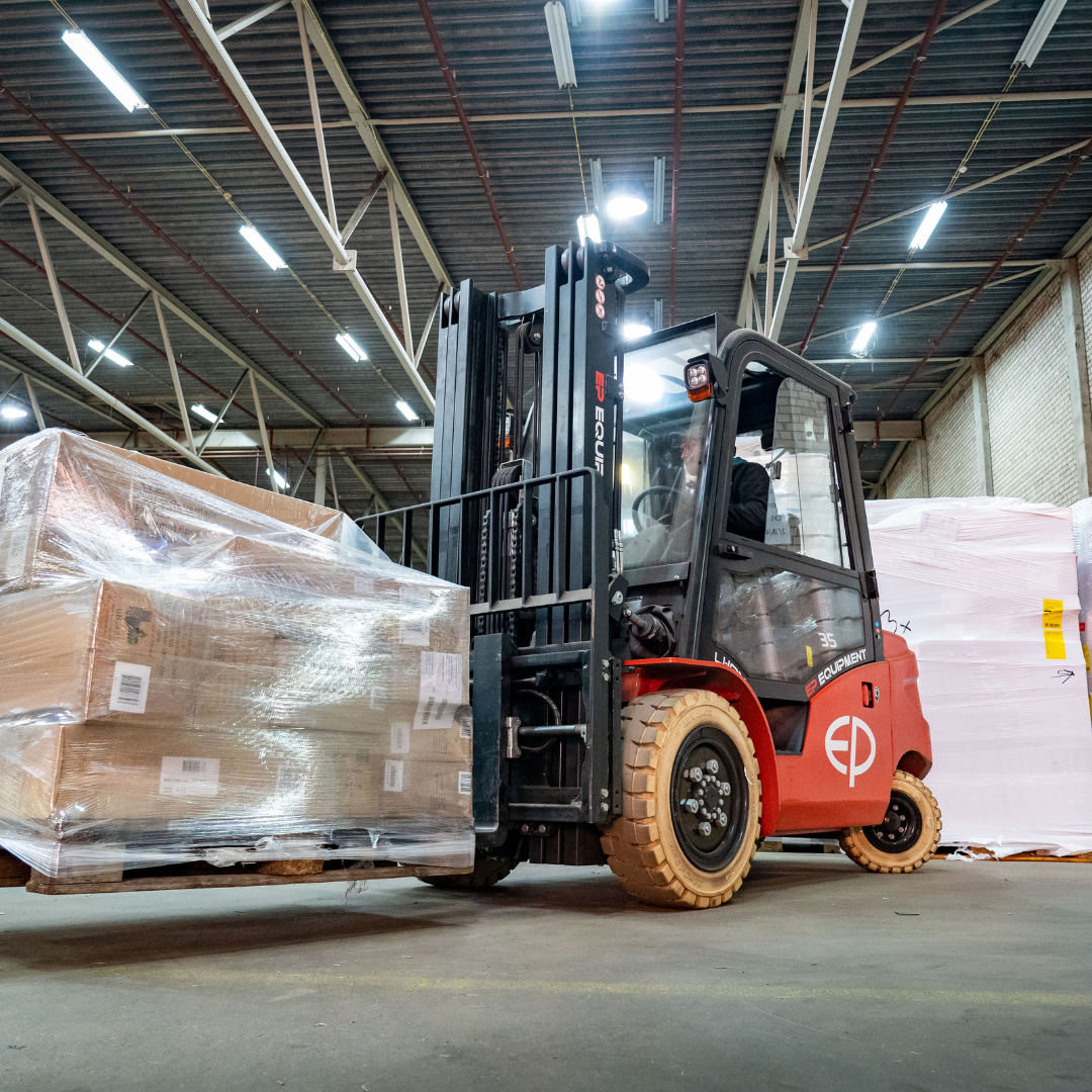 Chariot élévateur électrique 4 roues 3500kg EFL353 - Image 10