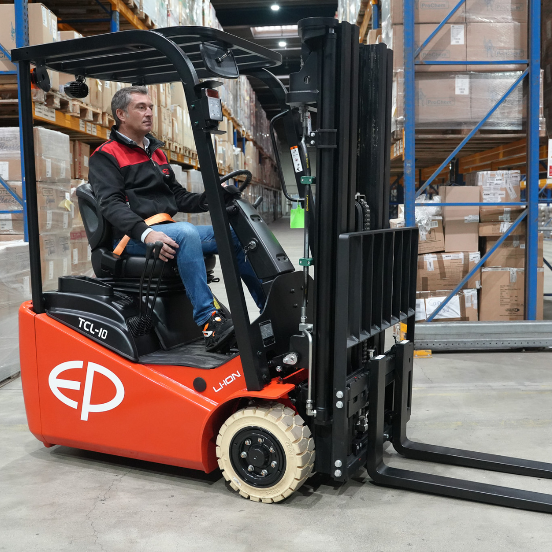 Chariot élévateur ultra-compact 3 roues 1 tonne TCL101 - Image 5