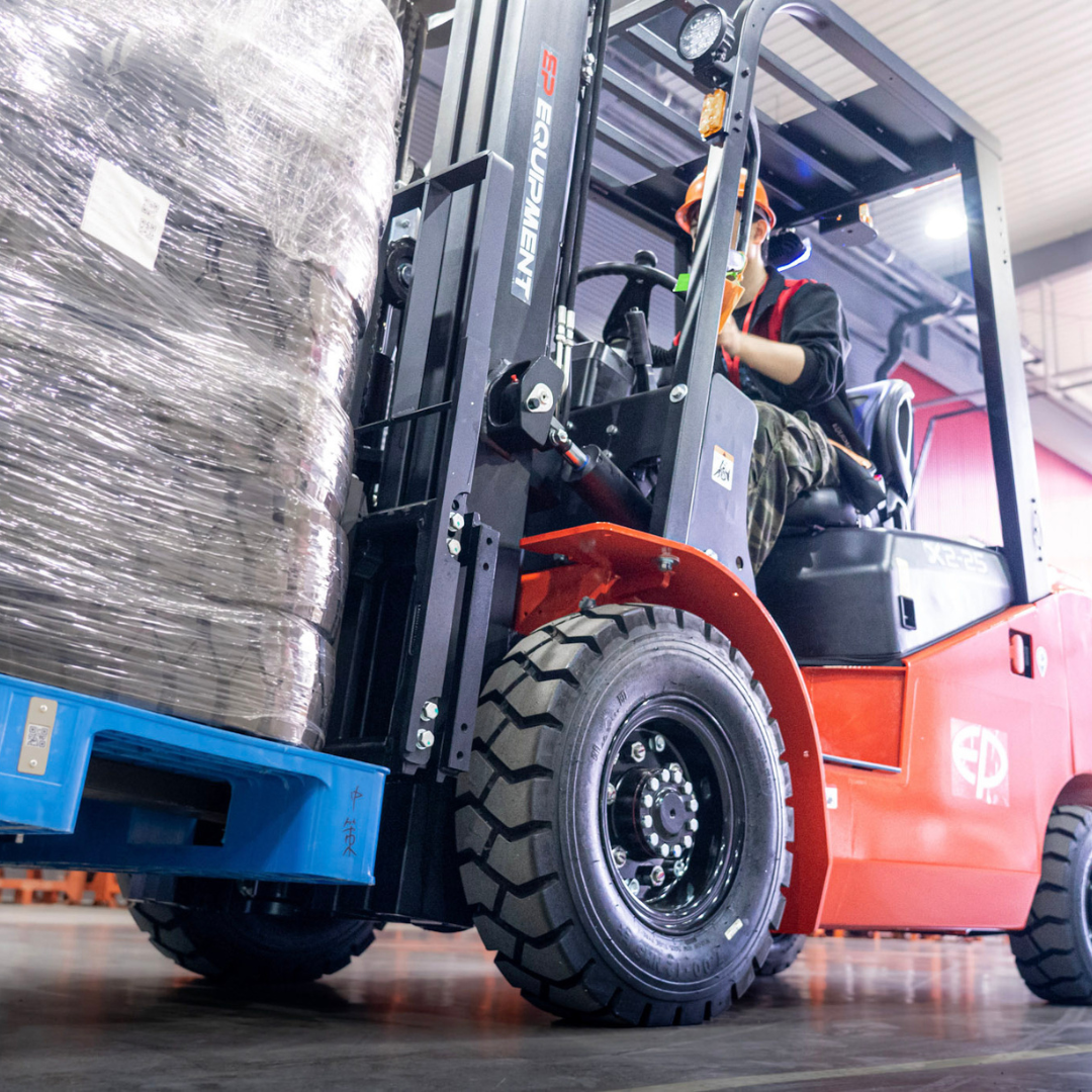 Chariot élévateur électrique