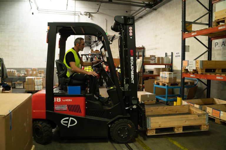 chariot élevateur électrique